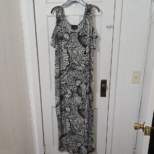 One-Shoulder Black & White Floral Maxi Dress